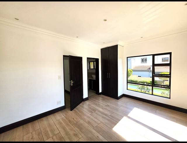 5 BEDROOM GOLF ESTATE FOR SALE IN BLUE VALLEY GOLF ESTATE